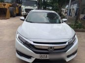 Cần bán xe Honda Civic sản xuất 2017, màu trắng