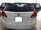 Gia đình bán Toyota Venza đời 2009, màu trắng, nhập khẩu