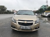 Bán xe Chevrolet Cruze màu vàng, cực độc