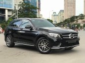 Bán xe Mercedes GLC300 4Matic năm 2017, màu đen