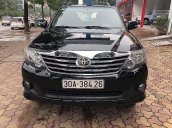 Cần bán gấp Toyota Fortuner năm 2013, màu đen