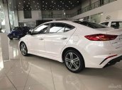 Bán Hyundai Elantra Sport 1.6 AT đời 2018, màu trắng, giá 725tr