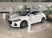 Bán Hyundai Elantra Sport 1.6 AT đời 2018, màu trắng, giá 725tr