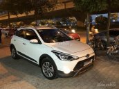 Cần bán Hyundai i20 Active sản xuất 2016, màu trắng, nhập khẩu nguyên chiếc