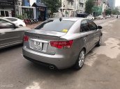 Cần bán Kia Forte AT năm sản xuất 2013, màu bạc chính chủ