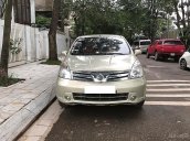 Cần bán lại xe Nissan Grand livina sản xuất năm 2012, màu vàng xe gia đình