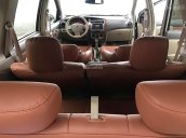 Cần bán lại xe Nissan Grand livina sản xuất năm 2012, màu vàng xe gia đình