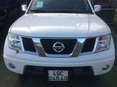 Cần bán gấp Nissan Navara năm 2013, màu trắng, giá tốt