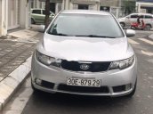 Bán xe Kia Forte đời 2011, màu bạc chính chủ, giá tốt