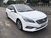 Cần bán Hyundai Sonata 2.0AT năm sản xuất 2014, màu trắng, nhập khẩu Hàn Quốc chính chủ 