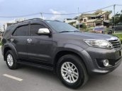 Cần bán xe Toyota Fortuner 2.7V đời 2012, màu xám giá cạnh tranh