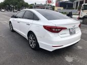 Cần bán Hyundai Sonata 2.0AT năm sản xuất 2014, màu trắng, nhập khẩu Hàn Quốc chính chủ 