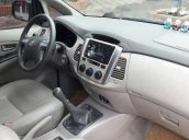 Bán lại xe Toyota Innova E đời 2015, màu vàng cát