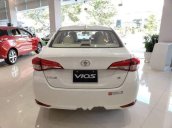 Bán Toyota Vios đời 2019, màu trắng, giá tốt