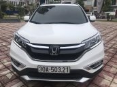 Cần bán lại xe Honda CR V năm 2015 màu trắng, giá 899 triệu