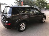 Cần bán lại xe Mitsubishi Outlander năm sản xuất 2009, màu đen 