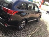 Cần bán xe Mitsubishi Outlander 2.0 CVT 2018, màu đen, 808 triệu