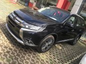 Cần bán xe Mitsubishi Outlander 2.0 CVT 2018, màu đen, 808 triệu