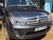 Cần bán Toyota Fortuner 2.5G đời 2009, màu xám 