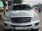 Bán ô tô Mercedes ML350 sản xuất năm 2005, màu bạc, nhập khẩu  