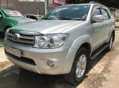 Bán xe cũ Toyota Fortuner 2.7, năm sản xuất 2009, màu bạc