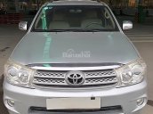 Cần bán xe cũ Toyota Fortuner sản xuất 2011, màu bạc, giá chỉ 560 triệu