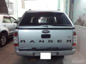 Bán xe Ford Ranger 2010 máy dầu, số sàn, màu bạc, xe gia đình