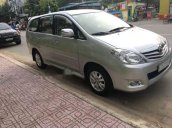 Cần bán Toyota Innova G MT 2010, màu bạc