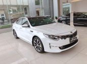 Cần bán Kia Optima đời 2018, màu trắng, giá chỉ 789 triệu