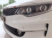 Cần bán Kia Optima đời 2018, màu trắng, giá chỉ 789 triệu