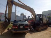 Cần bán xe Ssangyong Musso năm sản xuất 2004, màu đen, giá tốt