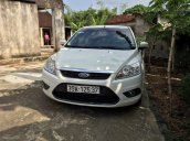 Bán Ford Focus 1.8 AT 2012, màu trắng giá tốt