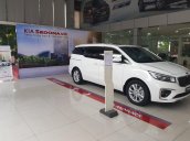 Kia Cầu Diễn tặng gói phụ kiện tùy chọn 30 triệu cho Sedona máy xăng 2018, tặng 01 năm bảo hiểm thân vỏ