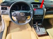 Bán Toyota Camry 2.0E màu vàng sản xuất 12/2016, đăng ký 2017