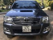 Bán Toyota Hilux năm sản xuất 2014, màu xám số sàn