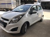 Bán Chevrolet Spark LS 1.0MT màu trắng, số sàn, sản xuất 2015 biển Sài Gòn