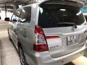 Bán Toyota Innova E 2.0MT màu bạc số sàn, sản xuất 2015, biển tỉnh, lăn bánh 45000km 