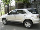 Bán Toyota Fortuner AT model 2014, màu bạc, giá tốt