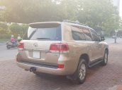 Bán xe Toyota Land Cruiser Vx sản xuất 2016, màu vàng, nhập khẩu như mới