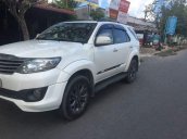 Cần bán Toyota Fortuner đời 2014, màu trắng, giá 890tr