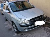 Cần bán xe Hyundai Getz 1.4AT sản xuất năm 2009, màu bạc xe gia đình