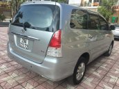 Bán ô tô Toyota Innova G đời 2011, màu bạc số sàn