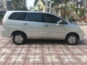 Bán ô tô Toyota Innova G đời 2011, màu bạc số sàn