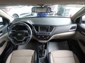 Cần bán xe Hyundai Accent 1.4 AT, đặc biệt 2018, sẵn xe giao ngay