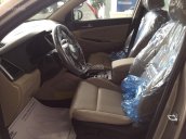 Cần bán Hyundai Tucson 2.0 xăng, đặc biệt 2018, sẵn xe giao ngay
