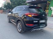 Cần bán lại xe Hyundai Tucson sản xuất năm 2017, màu đen