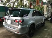 Gia đình cần bán Fortuner 2016, số sàn, máy dầu, màu bạc