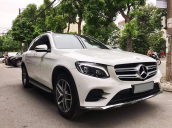 Cần bán gấp Mercedes GLC 300 đời 2017, màu trắng