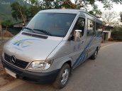 Cần bán Mercedes 311 sản xuất 2011, màu bạc chính chủ