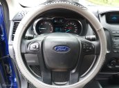 Bán xe Ford Ranger 2016 số sàn, màu xanh, đẹp long lanh nhé